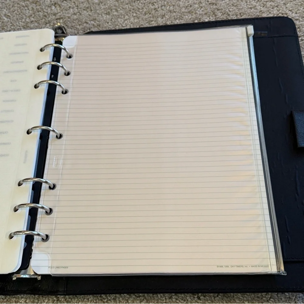 Day Timer Smooth Black Leather 7 Ring Planner Snap Close w/ Inserts 2000 Vintage